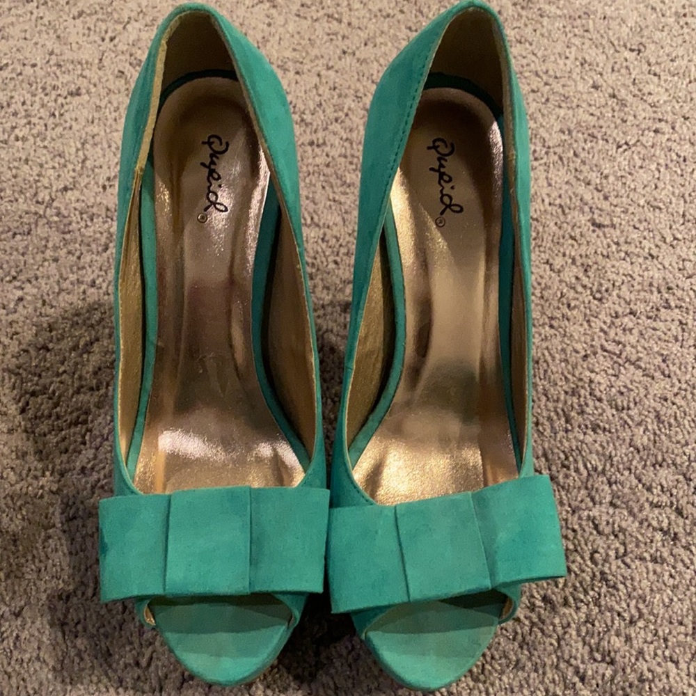 Assorted Heels - Picture 3 of 5